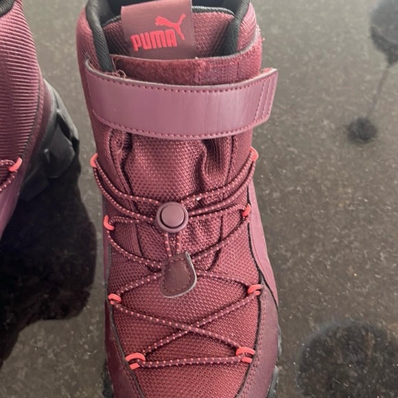 Puma insulated warm boots with great traction for hiking. - Picture 6 of 6
